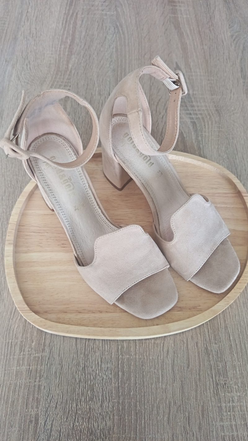 Sandales à Talons Carrés Gold&Gold – Nude / Beige T.37